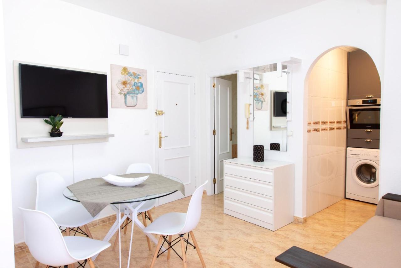 Holiday Suite Caballero De Rodas 92 Torrevieja Exterior photo